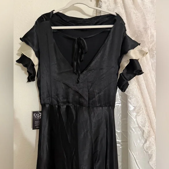 1930s Paramour Bias Cut Gown - Black & Ivory Satin - Picture 8 of 14